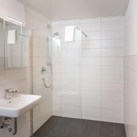 Moderne Direkt Am Wasser Apartment Heiligenstadt in Oberfranken